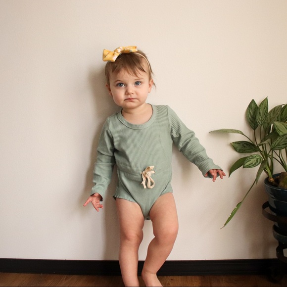 Long Sleeve Drawstring Sage Green Romper - Picture 2 of 11